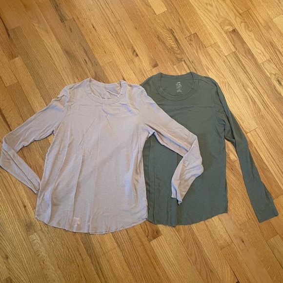 Three, Aerie, long sleeve, rib knit tops. M - Picture 4 of 5